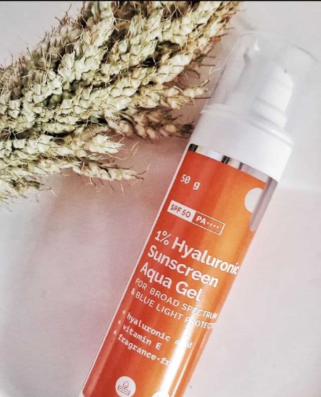 The Derma Co. 1% Hyaluronic Sunscreen Aqua Gel SPF50 PA++++ review photo by shilps