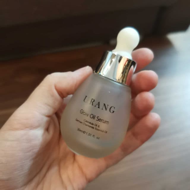 Urang Glow Oil Serum review photo by CosmoMotion