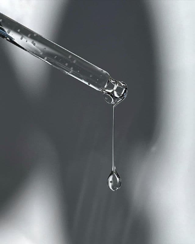 SKIN1004 Madagascar Centella Tone Brightening Capsule Ampoule review photo by Amilla