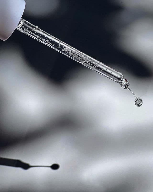 SKIN1004 Madagascar Centella Tone Brightening Capsule Ampoule review photo by Amilla