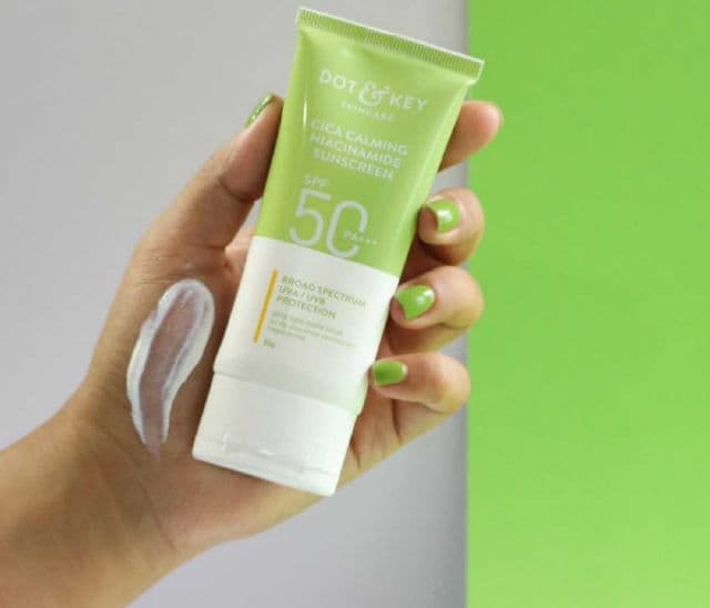 Dot & Key Cica Calming Niacinamide Sunscreen SPF50 PA++++ review photo by vyshu