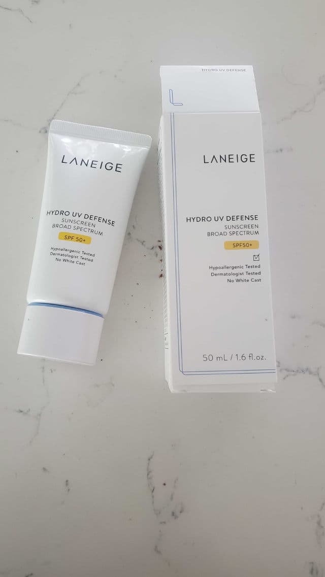 Laneige Hydro UV Defense Sunscreen Broad Spectrum SPF50+ review photo by calvokurumilla