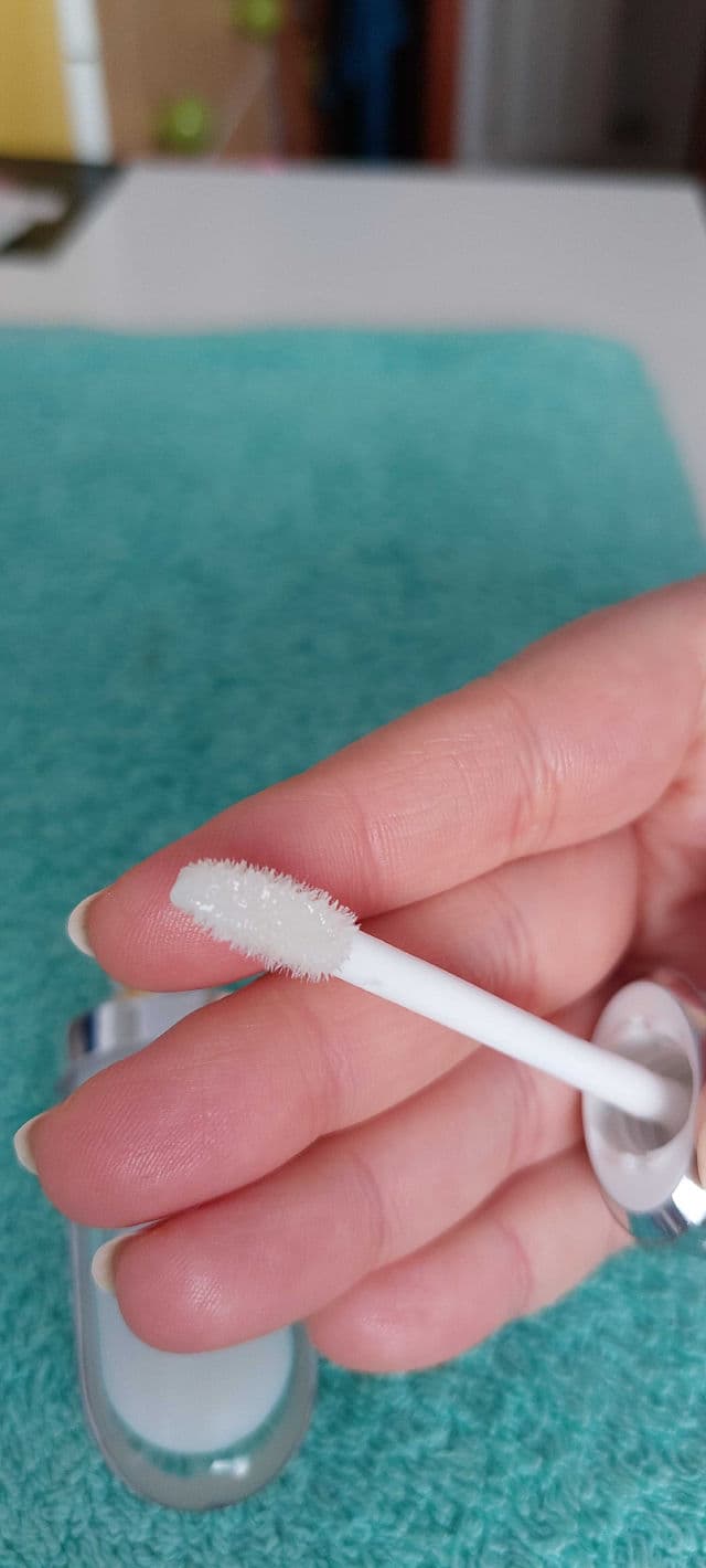 Kiko 3D Hydra Lipgloss 01 Clear review photo by xokera81