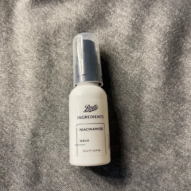 Boots Ingredients Niacinamide Serum review photo by therealchelsea
