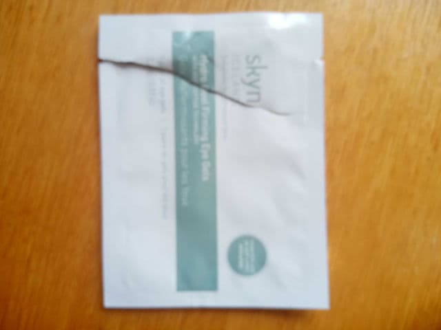 Skyn Iceland Hydro Cool Firming Eye Gels review photo by kristyannd36