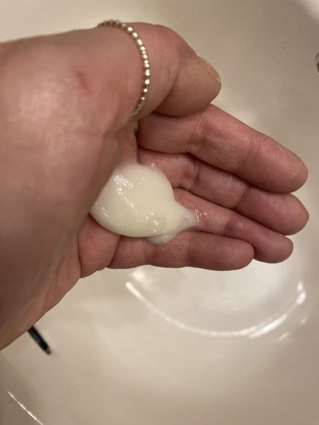 Olay Quench Ultra Moisture Shea Butter Body Lotion review photo by BobCat04