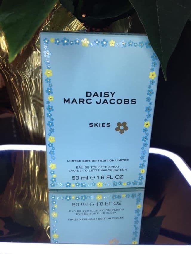 Marc Jacobs Beauty Re(cover) Perfecting Coconut Setting Mist review photo by monikki1976