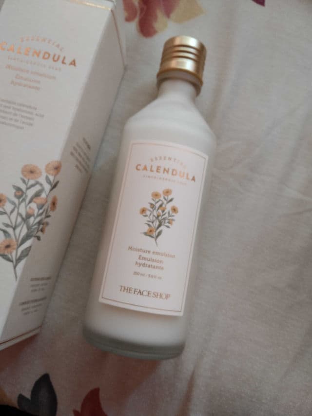 THE FACE SHOP Calendula Essential Moisture Emulsion review photo by ChloeSkinCare