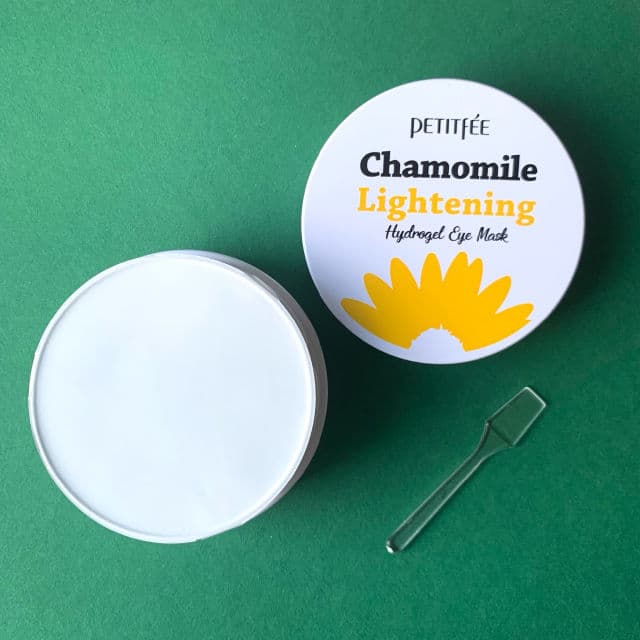 Petitfee Chamomile Lightening Hydrogel Eye Mask review photo by Yuccako