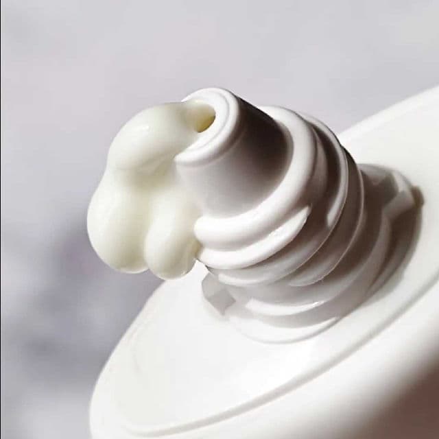 MIXSOON Centella Asiatica Sun Cream SPF 50+ PA++++  review photo by Nisfakar