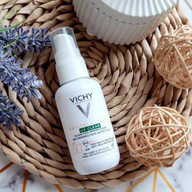 Vichy Capital Soleil UV-Clear Anti-Imperfections Fluid SPF50+ review photo by tatianasol