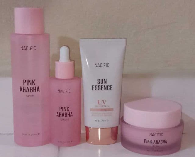 Nacific Pink AHA BHA Cream review photo by camilleeee