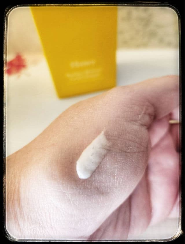 PAPA RECIPE Bombee Honey Moisture Facial Cleanser review photo by makeupaddictnicole 