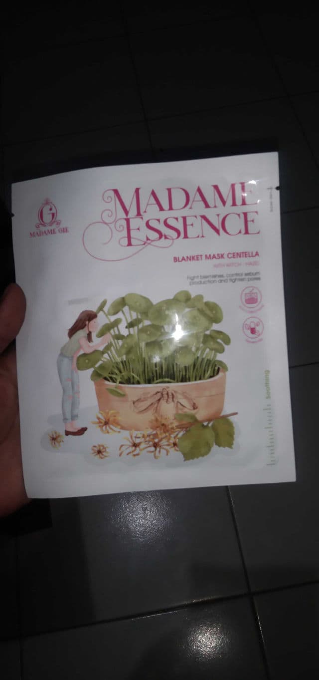 Madame Gie Madame Essence Blanket Mask Centella review photo by dillaidaa
