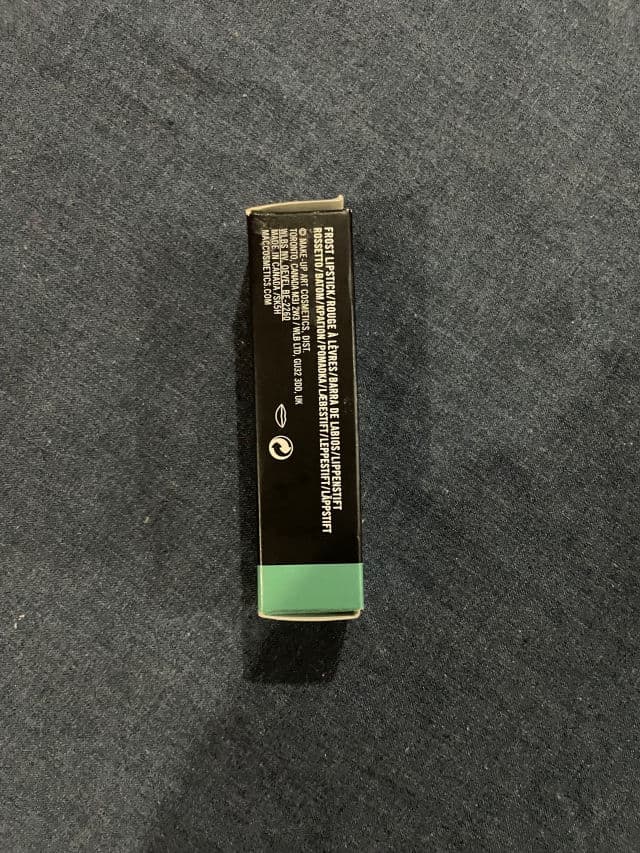 MAC Frost Lipstick review photo by Monicaaaaa