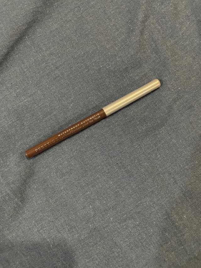 Prestige Waterproof Automatic Eyeliner - Smokey Green review photo by Monicaaaaa