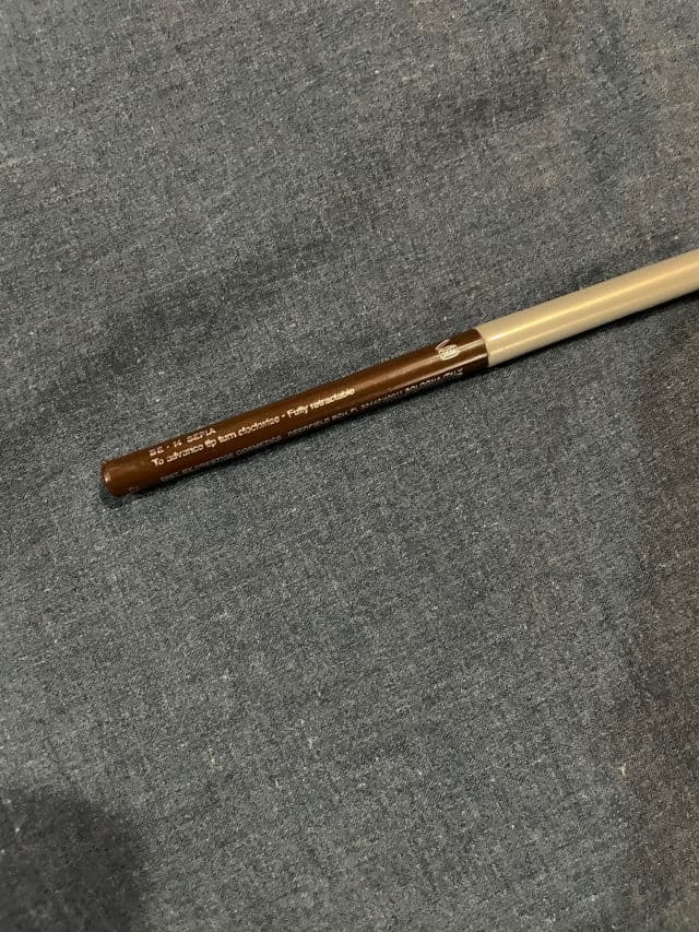 Prestige Waterproof Automatic Eyeliner - Smokey Green review photo by Monicaaaaa