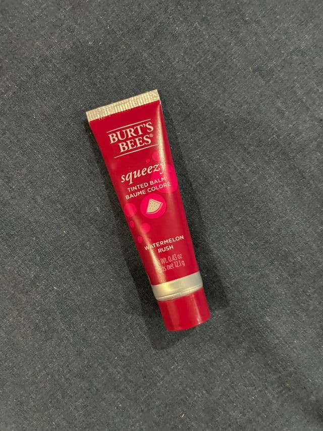 Burt's Bees Squeezy Tinted Balm review photo by Monicaaaaa