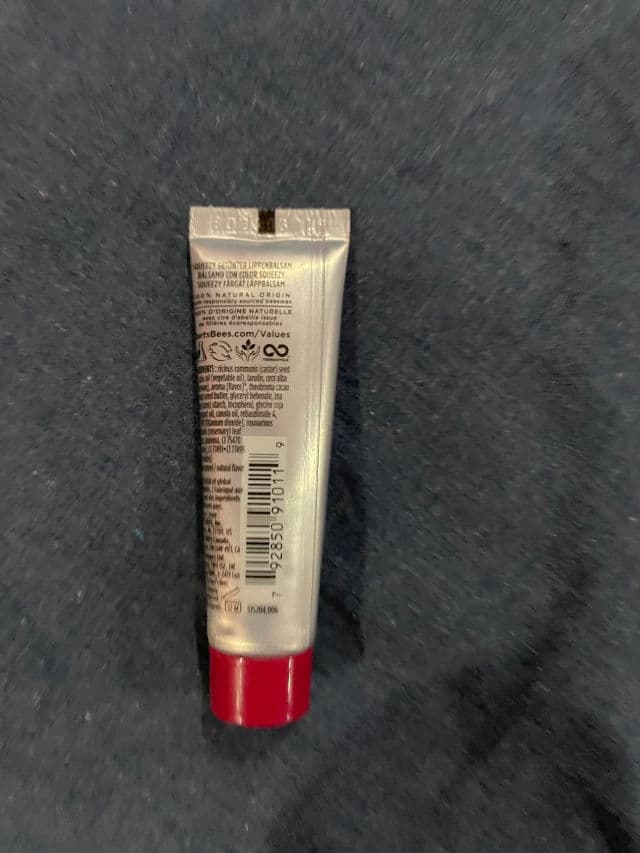 Burt's Bees Squeezy Tinted Balm review photo by Monicaaaaa