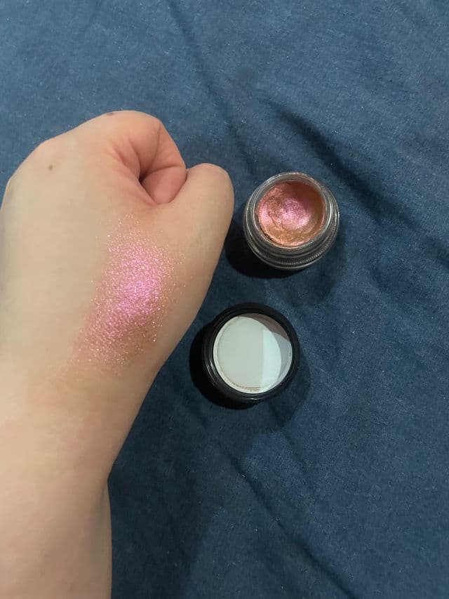 MAC Pro Longwear Paint Pot review photo by Monicaaaaa