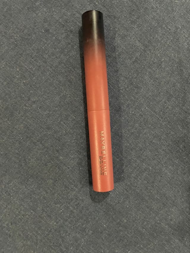 Maybelline Color Sensational Ultimatte Slim Lipstick review photo by Monicaaaaa