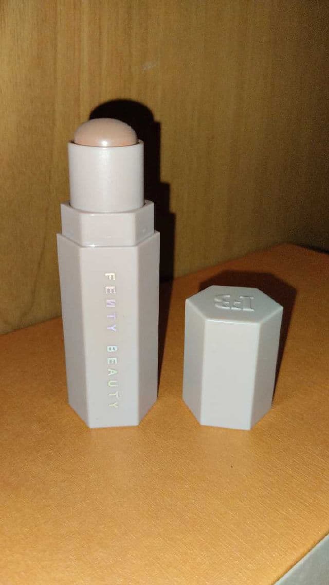 Fenty Beauty Match Stix Contour Skinstick review photo by pinkchiary