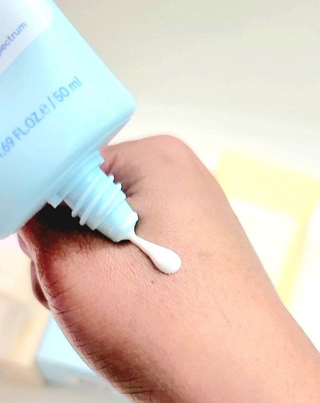 THANK YOU FARMER Sun Project Moisture Sun Cream SPF40 review photo by tjguida