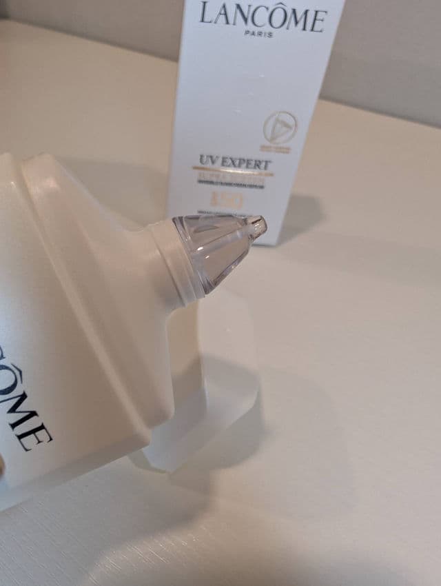 Lancome Bienfait Sunscreen UV SPF 50+ review photo by lioni'ka
