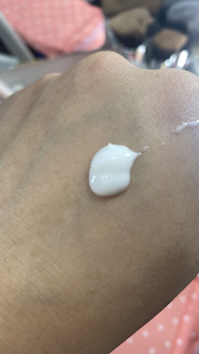 The Skin House Natural Balancing Emulsion review photo by catamakeupblog