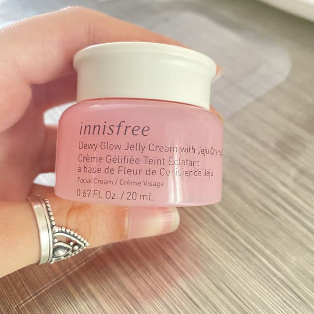 INNISFREE Jeju Cherry Blossom Dewy Glow Jelly Cream review photo by Nahla
