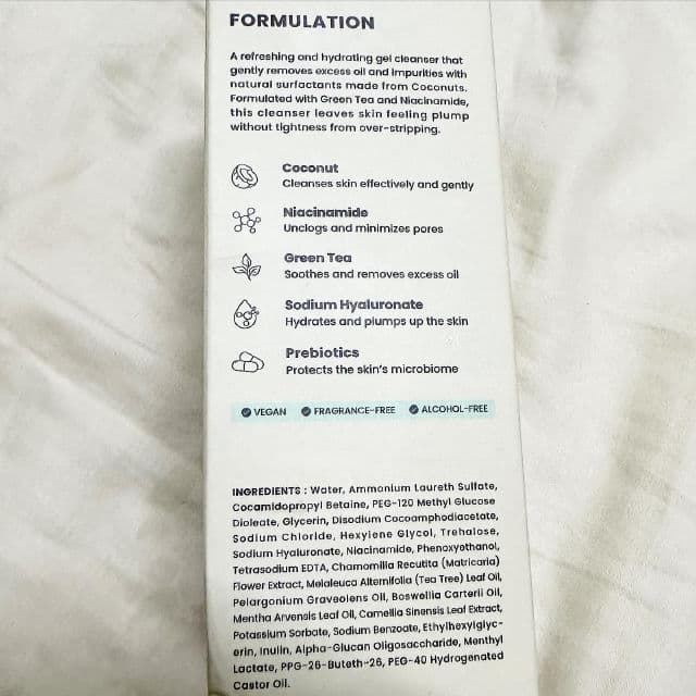 deserve Everyday Hydrating Niacinamide Gel Cleanser review photo by lucyyg10