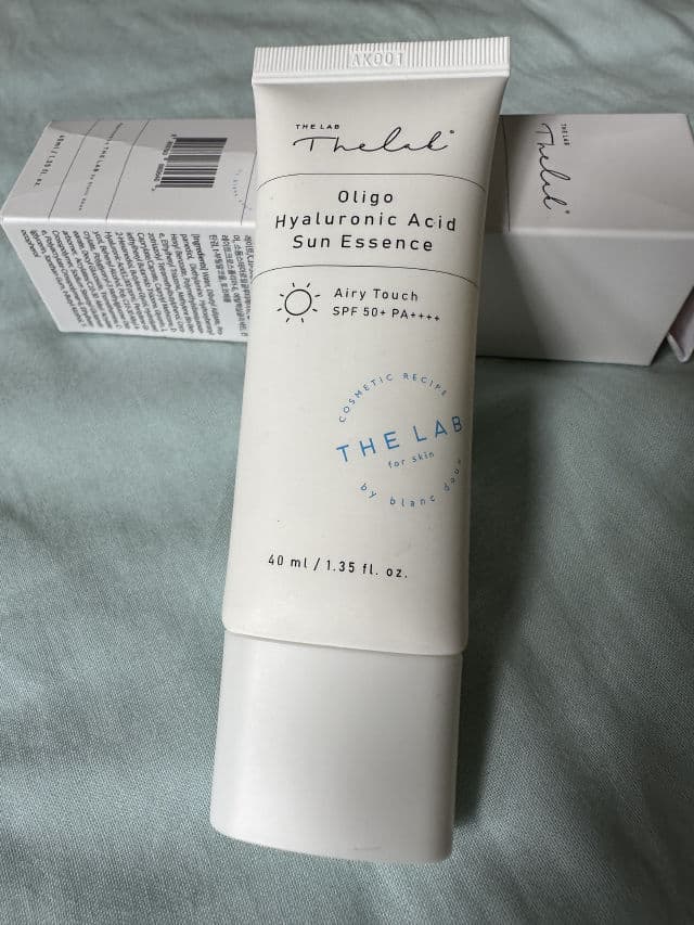 THE LAB by blanc doux Oligo Hyaluronic Acid Sun Essence SPF50+ PA++++ review photo by lucyyg10