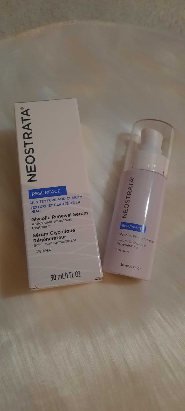 NeoStrata Glycolic Renewal Serum review photo by Steph315