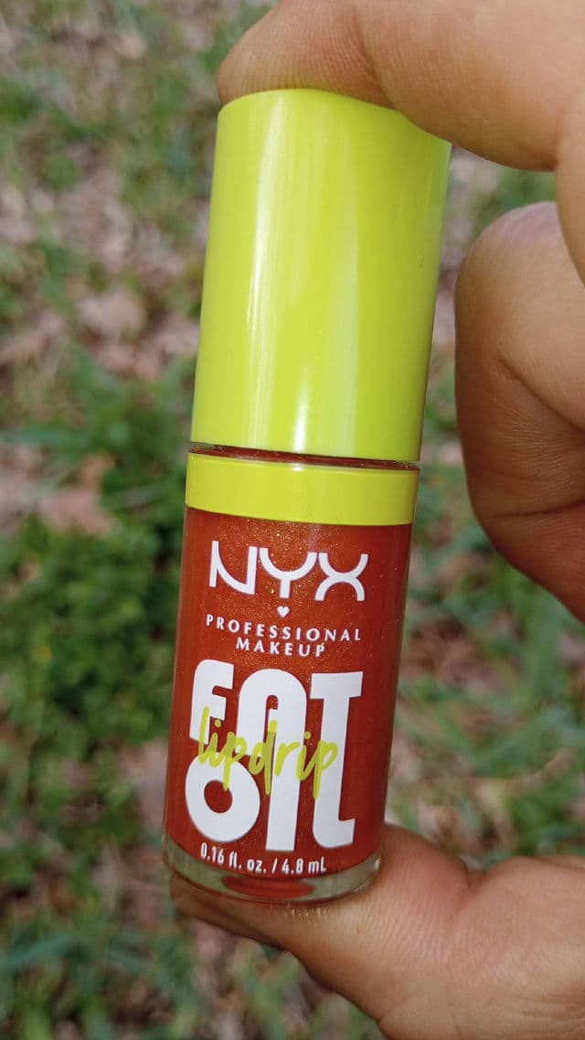 Nyx Cosmetics Fat Oil Lip Drip Lip Gloss review photo by MummahDarlinsReviews