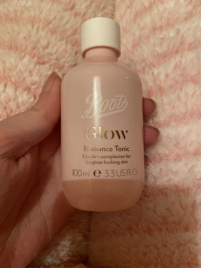 Boots Glow Radiance Tonic  review photo by Kaz88