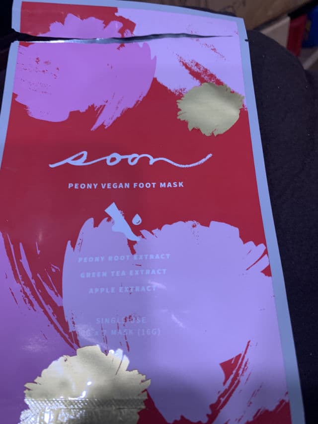 Soon Skincare Peony Foot Mask review photo by BoxyLady