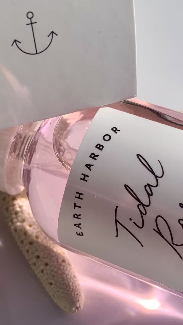 Earth Harbor Naturals Tidal Rose Crystal Hydration Toner Mist review photo by BoxyLady