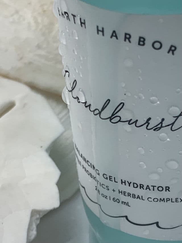 Earth Harbor Naturals Cloudburst Balancing Gel Hydrator review photo by BoxyLady