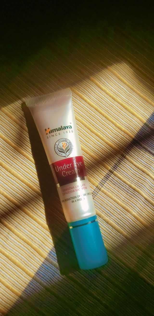 Himalaya Herbals Under Eye Cream review photo by demiskincare
