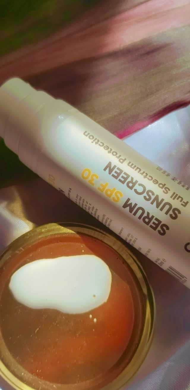 COSiQ SPF 30 Sunscreen Serum review photo by demiskincare