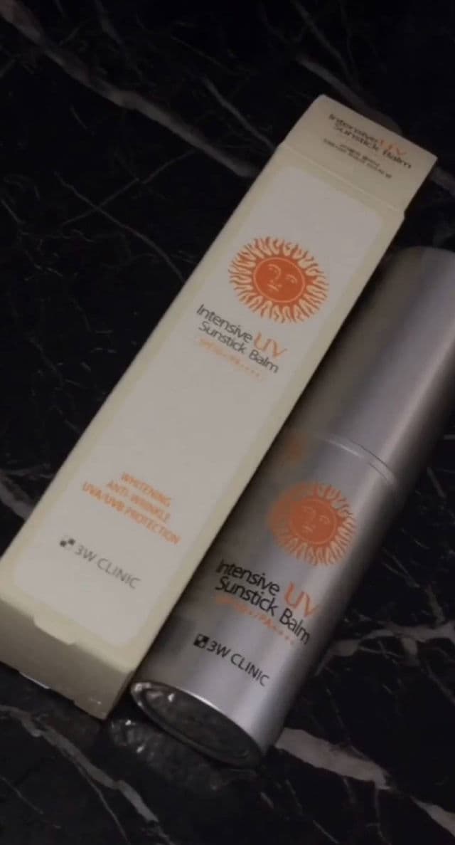 3wClinic Intensive UV Sunstick Balm SPF50+ PA+++ review photo by cherryskins