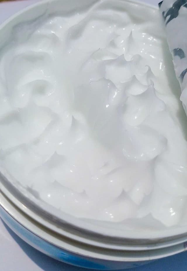 Nivea Soft Refreshingly Soft Moisturising Cream review photo by peachybaby