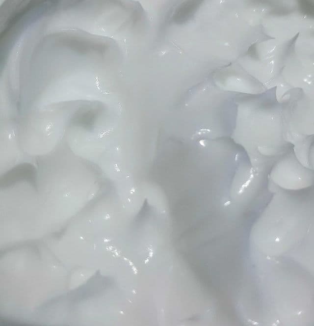 Nivea Soft Refreshingly Soft Moisturising Cream review photo by peachybaby