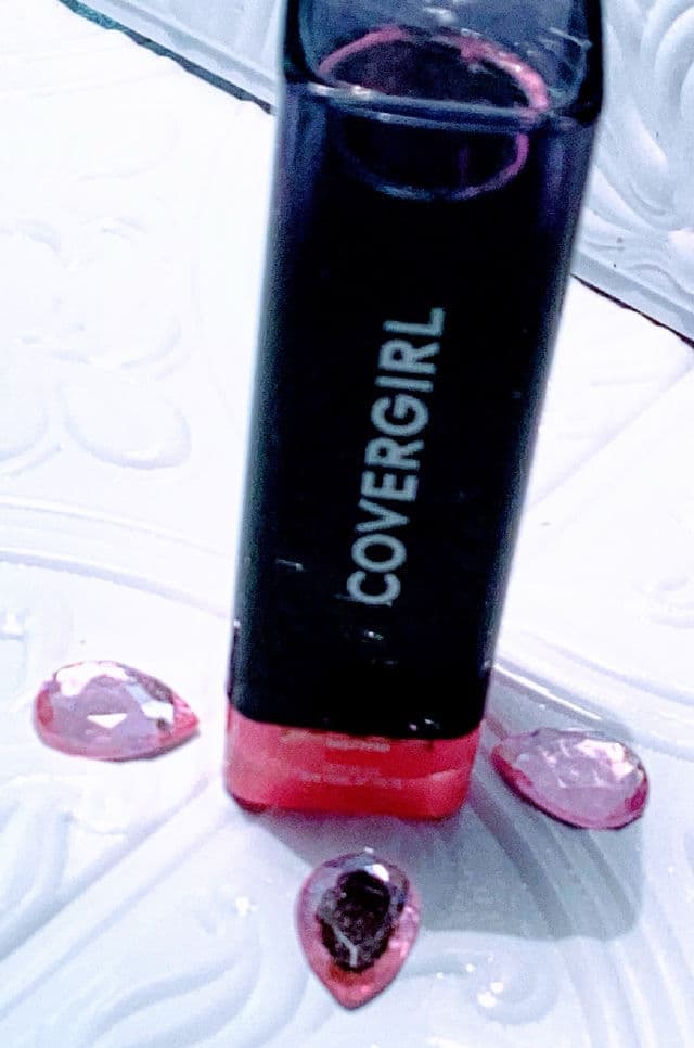 L'Oreal Paris Glow Paradise Balm-In Lipstick review photo by Mana0270Influencer