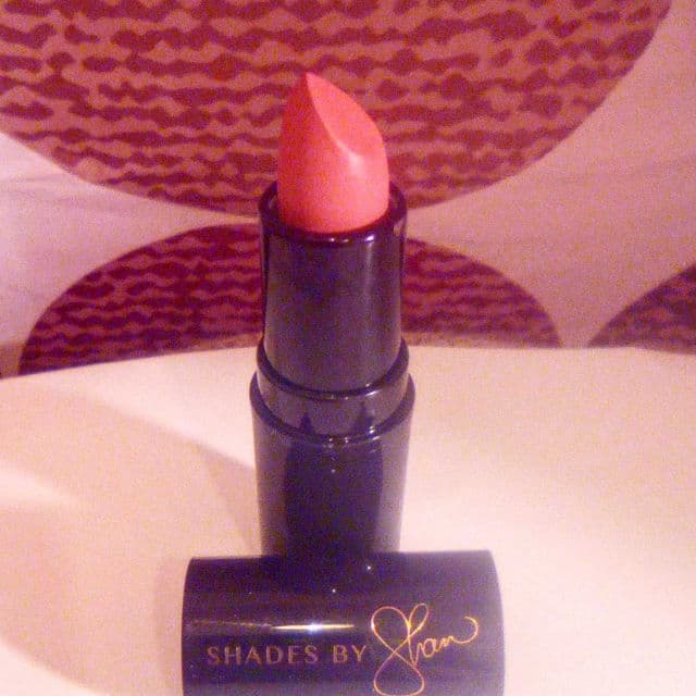 Shades by Shan Lipstick in LA review photo by Mana0270Infuencer