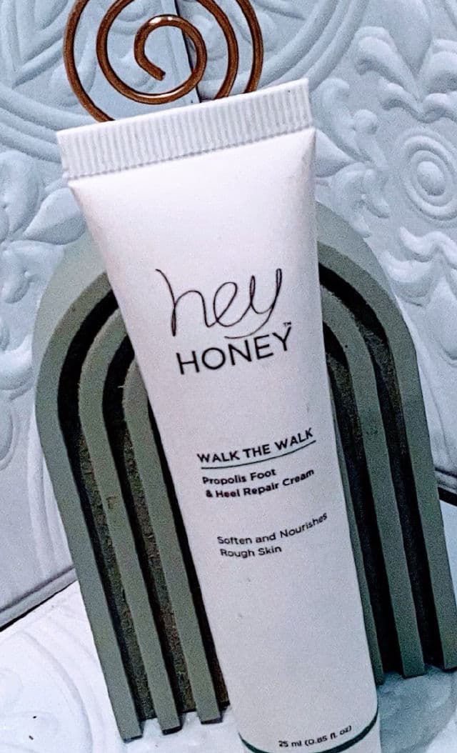 Hey Honey Walk the Walk Propolis Foot & Heel Cream review photo by Mana0270Influencer