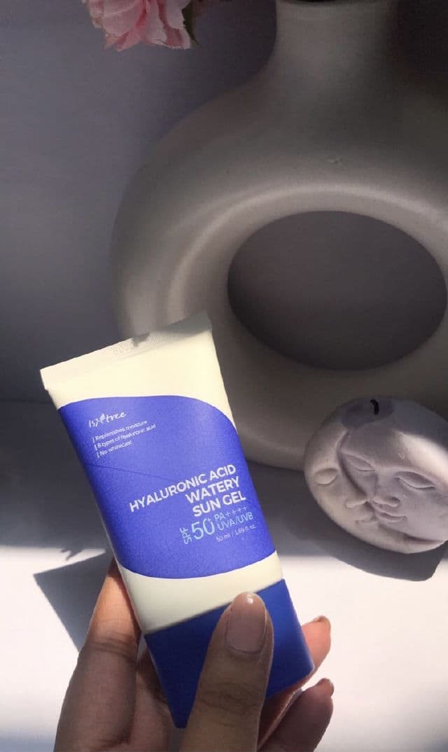 ISNTREE Hyaluronic Acid Watery Sun Gel SPF50+ PA++++ review photo by garimaM