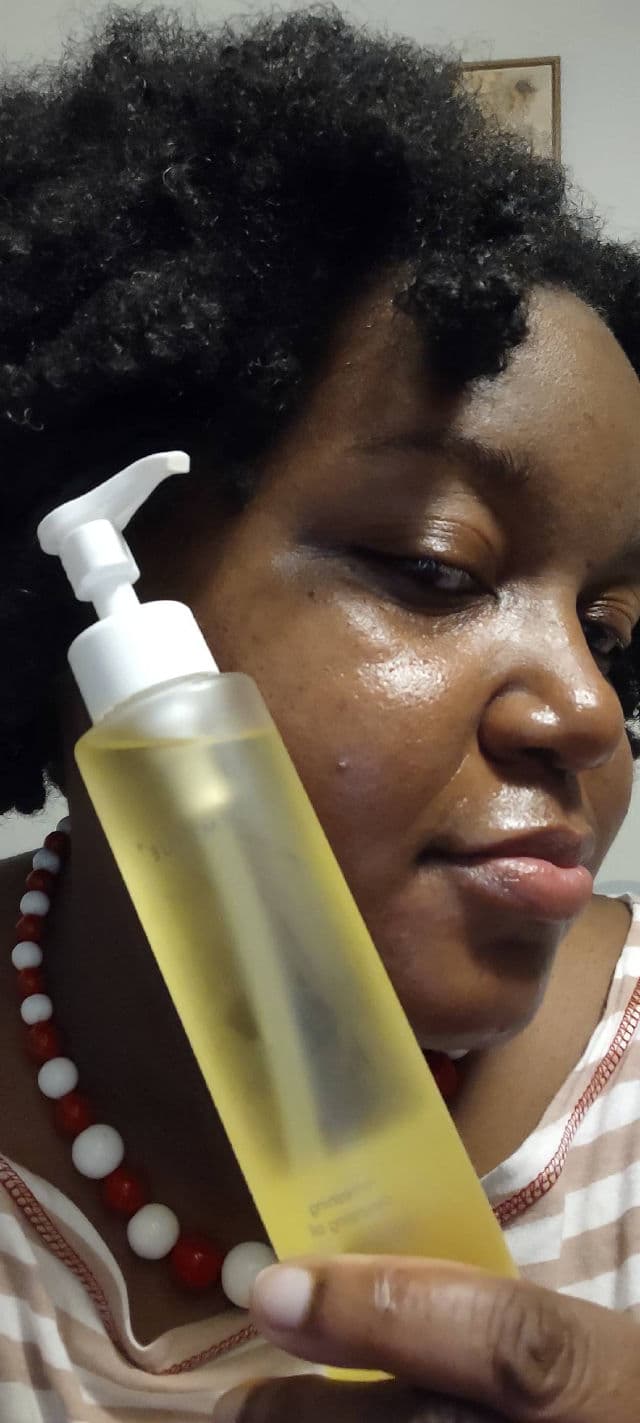 Kimtrue Refreshing Cleansing Oil review photo by muadiva1014