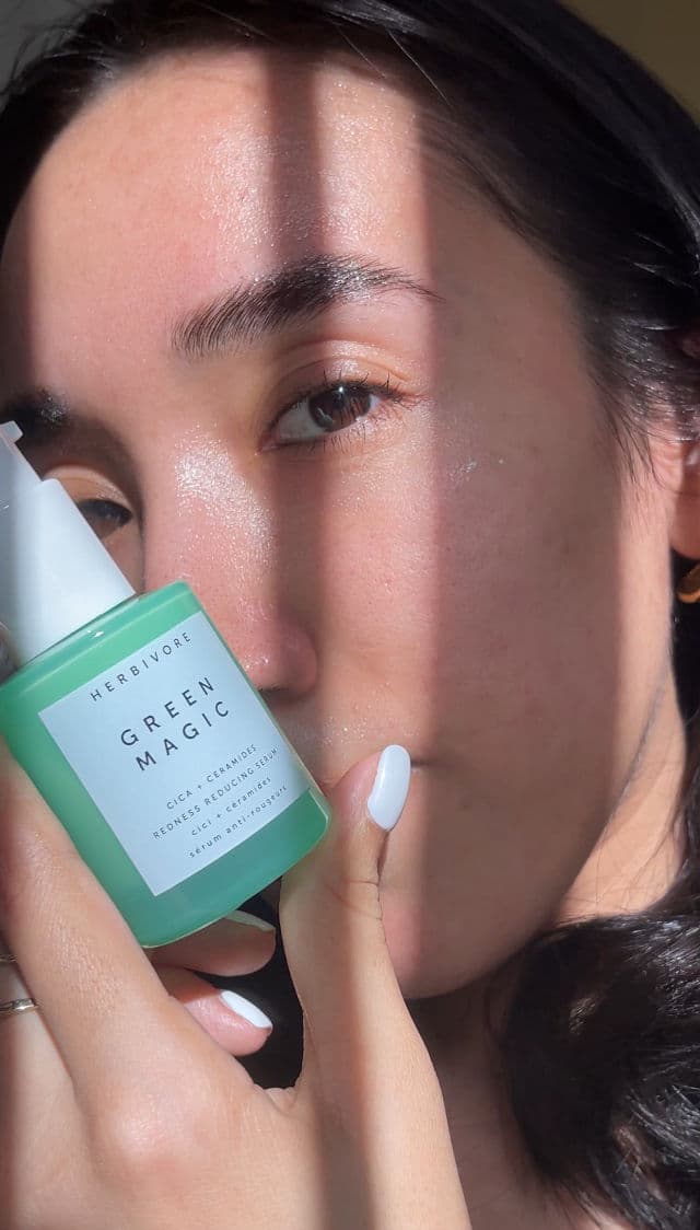 Herbivore Botanicals Green Magic Cica + Ceramides Redness-Reducing Serum review photo by Itsjulieta