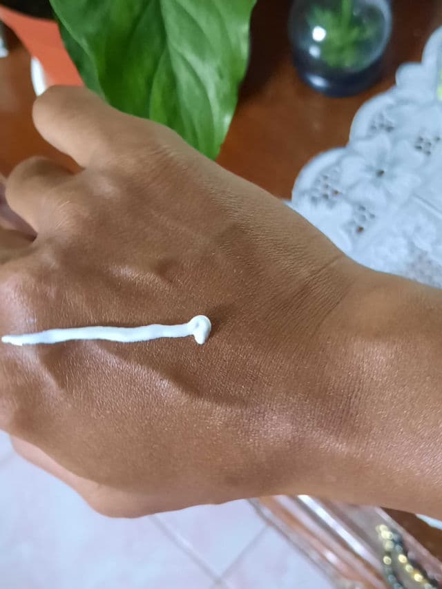 Rovectin Skin Essentials Aqua Soothing UV Protector SPF50+ PA++++ review photo by Suzannita